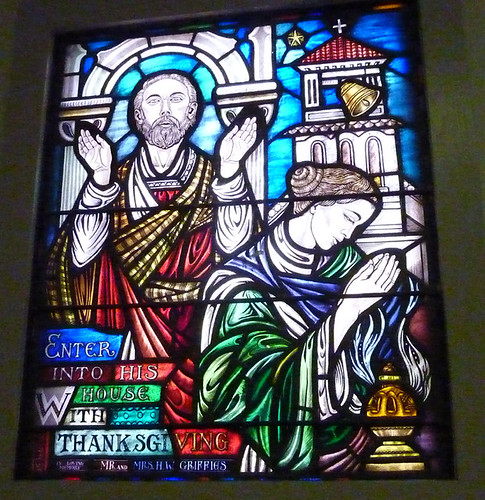 P1000553-2011-09-25-APC-Sacred-Spaces-Tour-North-Avenue-Presby-Praise-Stained-Glass