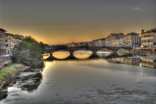 P.te alla Carraia from Ponte S. Trinita, Florence, Italy