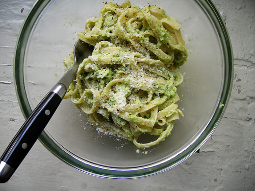 fettuccine with broccoli pesto