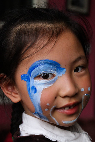 girl with dolphin facepaint
