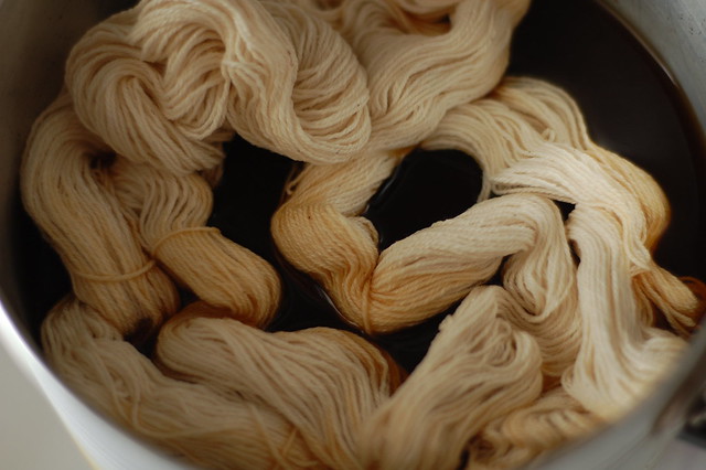 cotton yarn dyed in tea