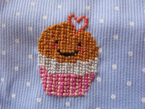 cupcake embroidery