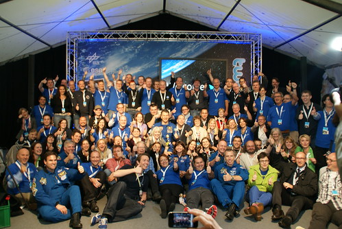 Group photo with the astronauts
