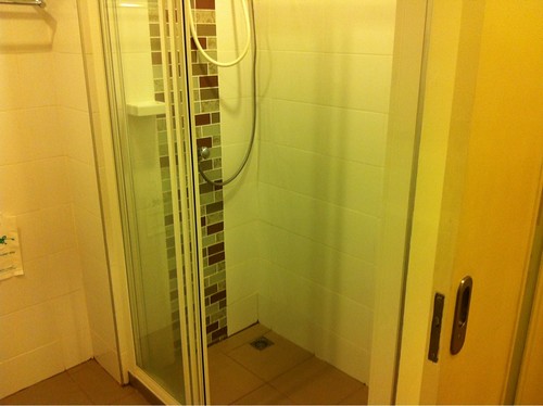 shower room @ sakul house
