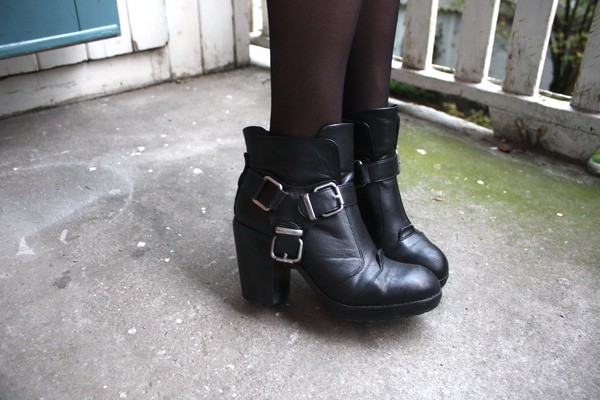 dolce vita buckle boots ankle black