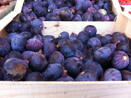 Figs at the market