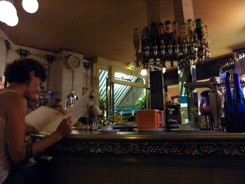 Bar Area, Chez Janou
