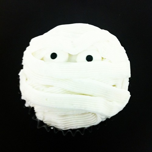 Mummy cupcake