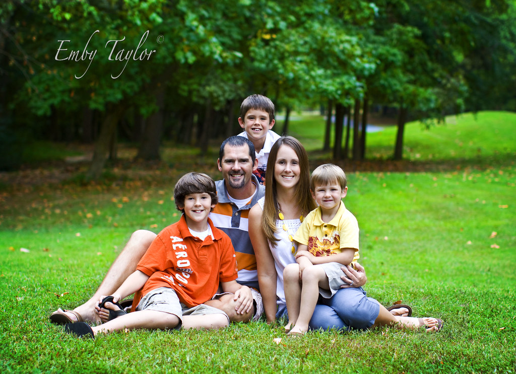 Beautiful Family G 21 Best family Photographer Salisbury Huntersville Mooresville Lake Norman family photographer