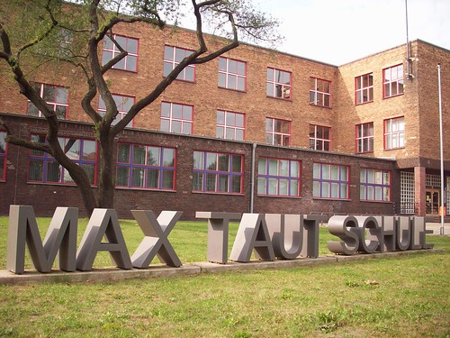 0963 Die Max Taut Schule