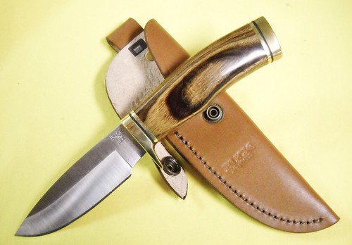 Buck Vanguard Wood Handle 8.5" Overall Fixed Blade