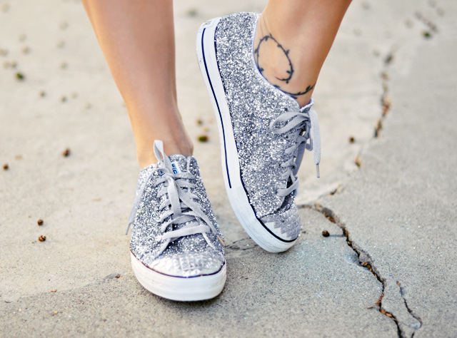 Glitter Sneaker DIY with   studded toe -    glitter silver converse