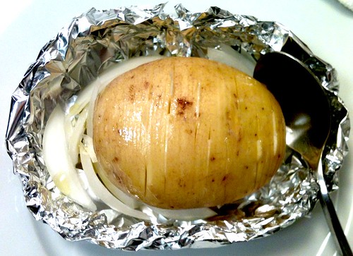 Hassleback Potato [Before] by Kitchen Undergrad