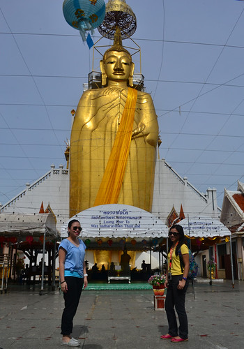 4 standing buddha