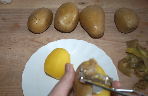 21 - Kartoffeln schälen