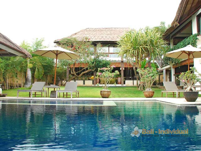 Villa-Kenyeri-Swimming-Pool