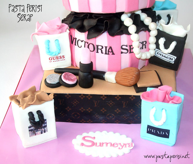 Victoria Secret - Alışveriş pastası