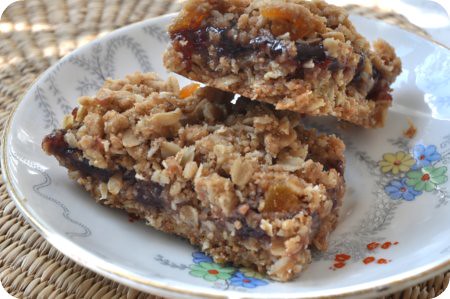 Nutrigrain-style soft and chewy granola bars