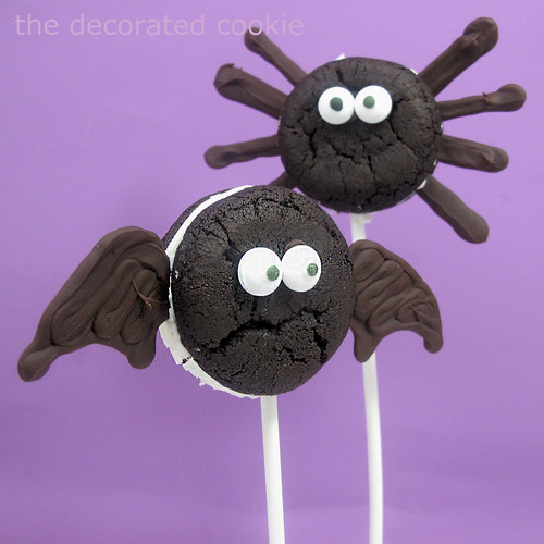 bat and spider Oreo Cakesters 3 by thedecoratedcookie