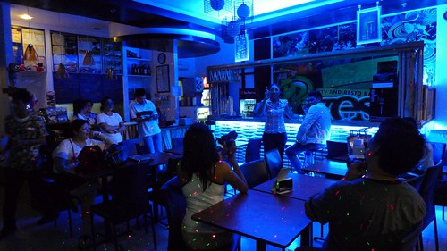 Piyesta KTV Bar
