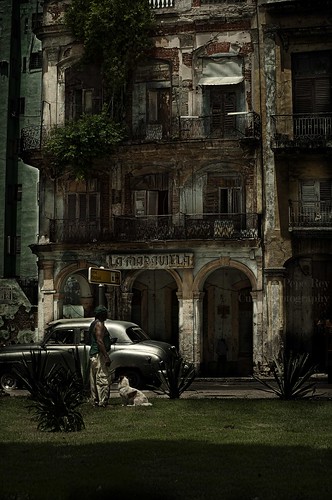 A wonder in Wonderland...Old Havana, Cuba by Rey Cuba