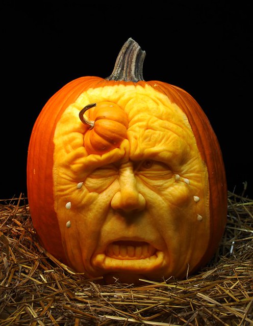 Ray Villafane - carved pumpkin 8