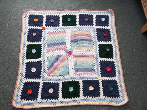 Thanks to the Ladies on MSE who have very kindly donated these beautiful Squares and to Chalky75 who has assembled them and sent them to SIBOL! Amazing!
