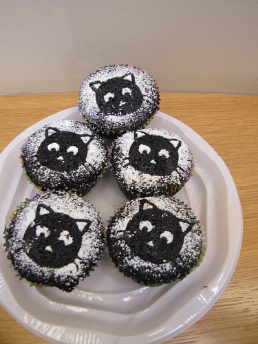 Kitty cupcakes