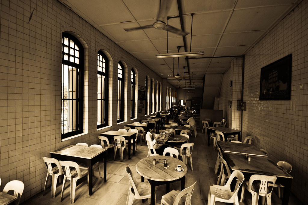 An Old Coffee Shop in KL 吉隆坡的老咖啡店 ...