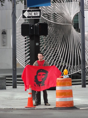 Man with Che flag