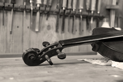 Geigenbau by Fotosilber