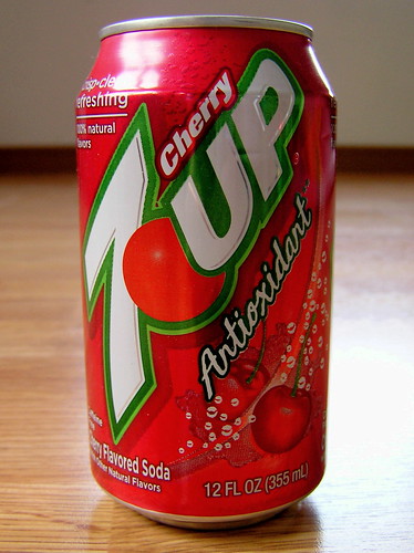 7up Cherry Antioxidant can