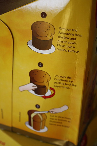 how to cut panettone