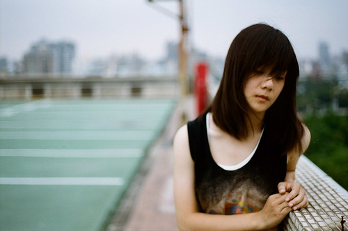 フリー写真素材|人物|女性|アジア女性|憂鬱|