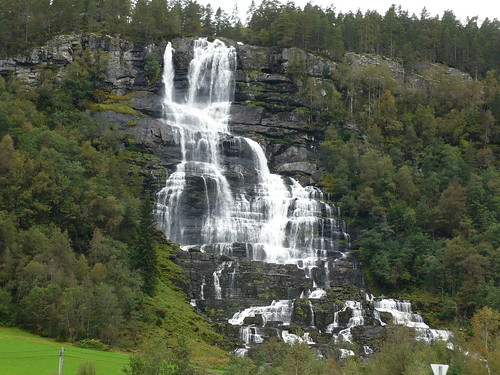 Tvinde Fassen Waterfall
