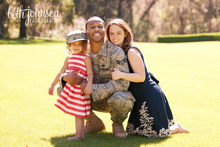 tallahassee family photographer maclay gardens air force three year old girl