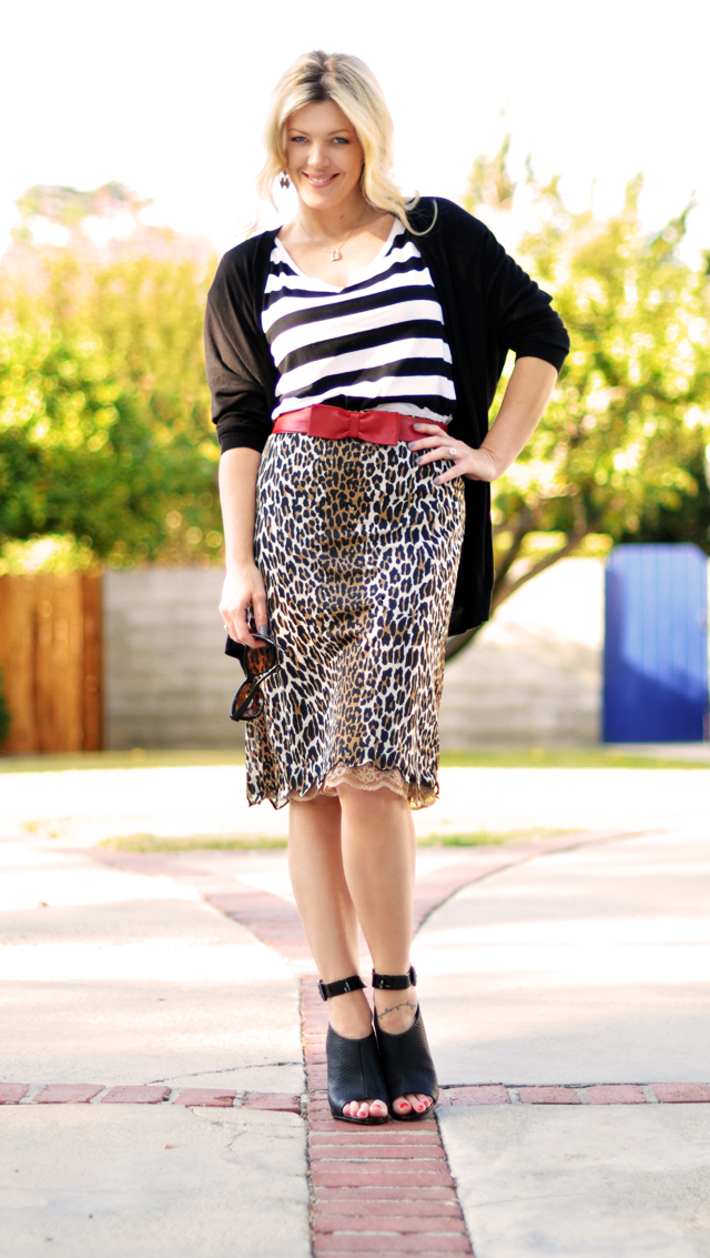 mixing prints, flying, martha stewart, pan am, outfits, leopard print skirt-striped top-red leather bow belt