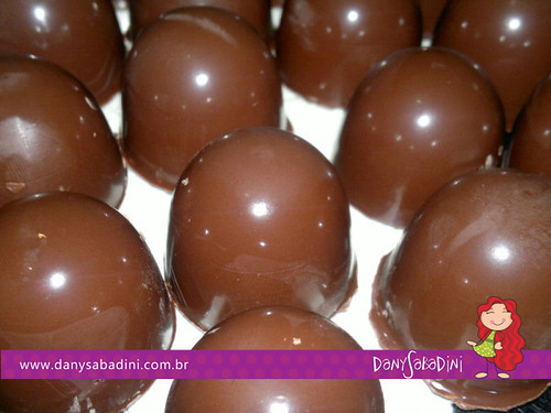 Bombons trufados de chocolate hummmm by DanySabadini
