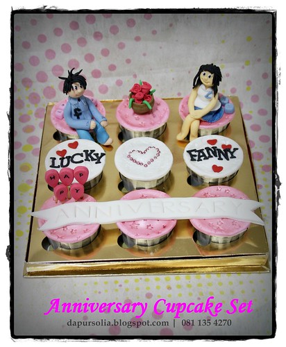 Anniversary Cupcake Set