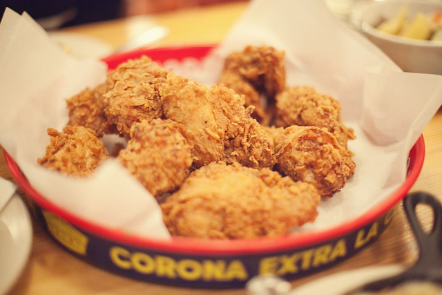 Fried chicken at Brooklyn Star. Photo by Donny.
