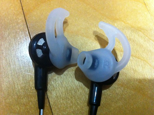 Bose® IE2 audio headphones 3