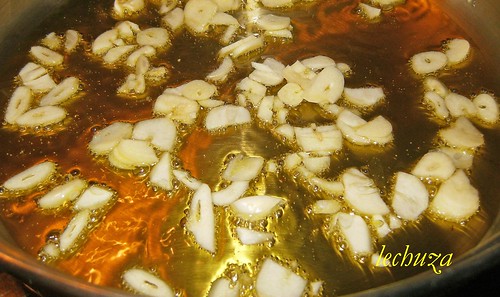 Bacalao en salsa de pimientos verdes-sofrito