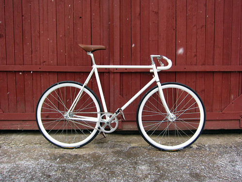 White & Brown Fobos Custom ©  CityCycle Shop / Workshop (Moscow)