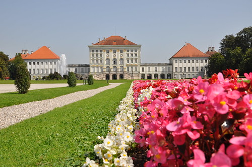 Schloss Nymphenburg - Flowers in the garden