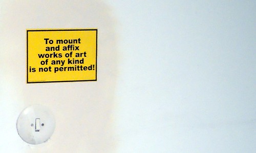 to mount and affix works of art of any kind is not permitted!