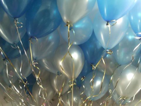空飄珍珠氣球，珍珠藍色，珍珠淺藍色，銀色，共50顆 by 豆豆氣球材料屋 http://www.dod.com.tw