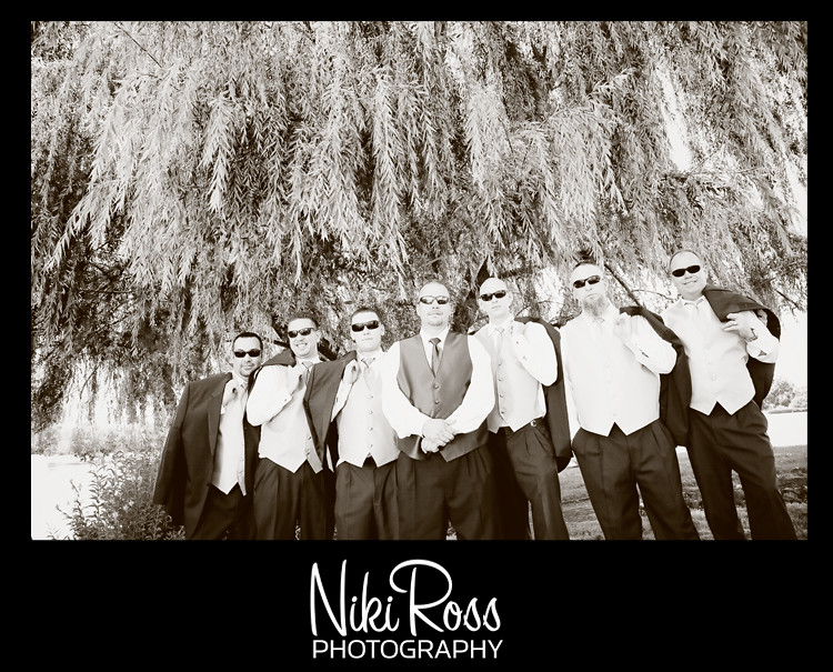 groomsmen-willowtree-shades