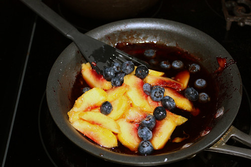 blueberry-nectarine-waffles-1