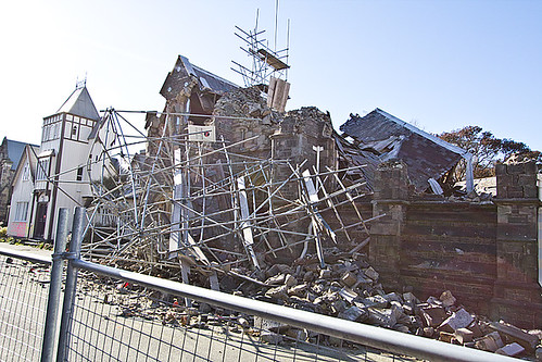 Earthquake repair scaffold collapsed in second quake