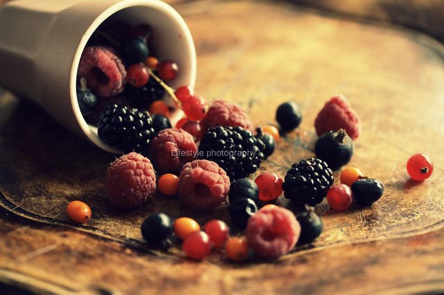 Raw wild berries